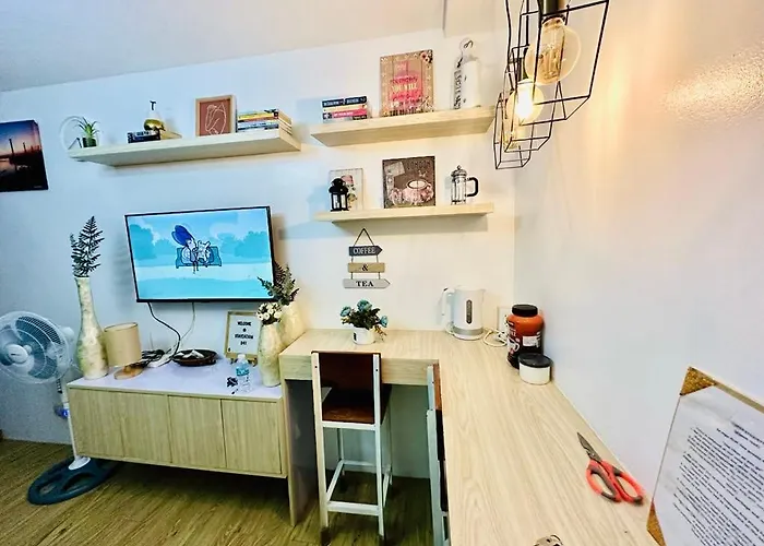 Staycation 941 *